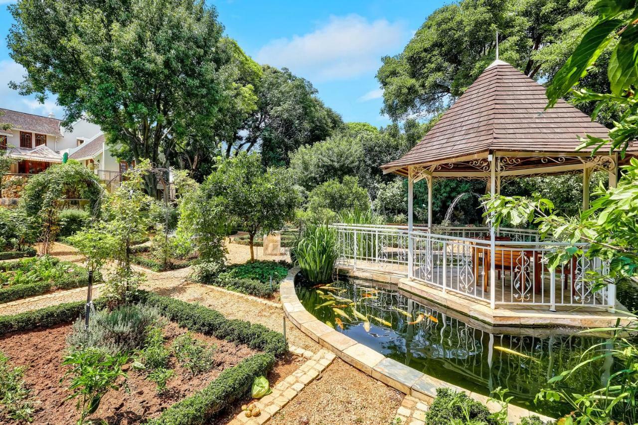 ヨハネスブルグ Doveton House Bed & Breakfast エクステリア 写真
